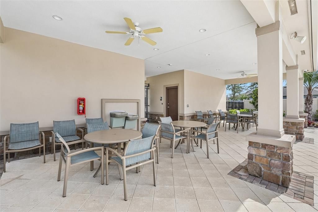 En Venta: $350,000 (4 camas, 2 baños, 1952 Pies cuadrados)