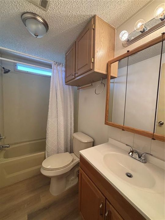 En Venta: $143,000 (2 camas, 2 baños, 944 Pies cuadrados)