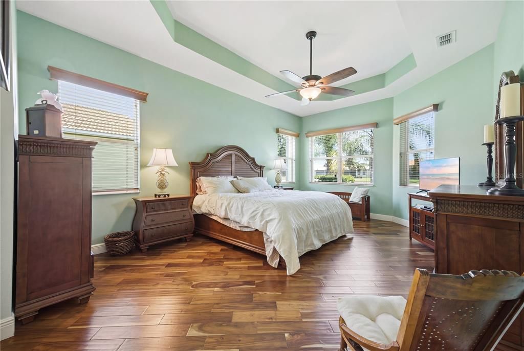 For Sale: $429,950 (3 beds, 2 baths, 2049 Square Feet)
