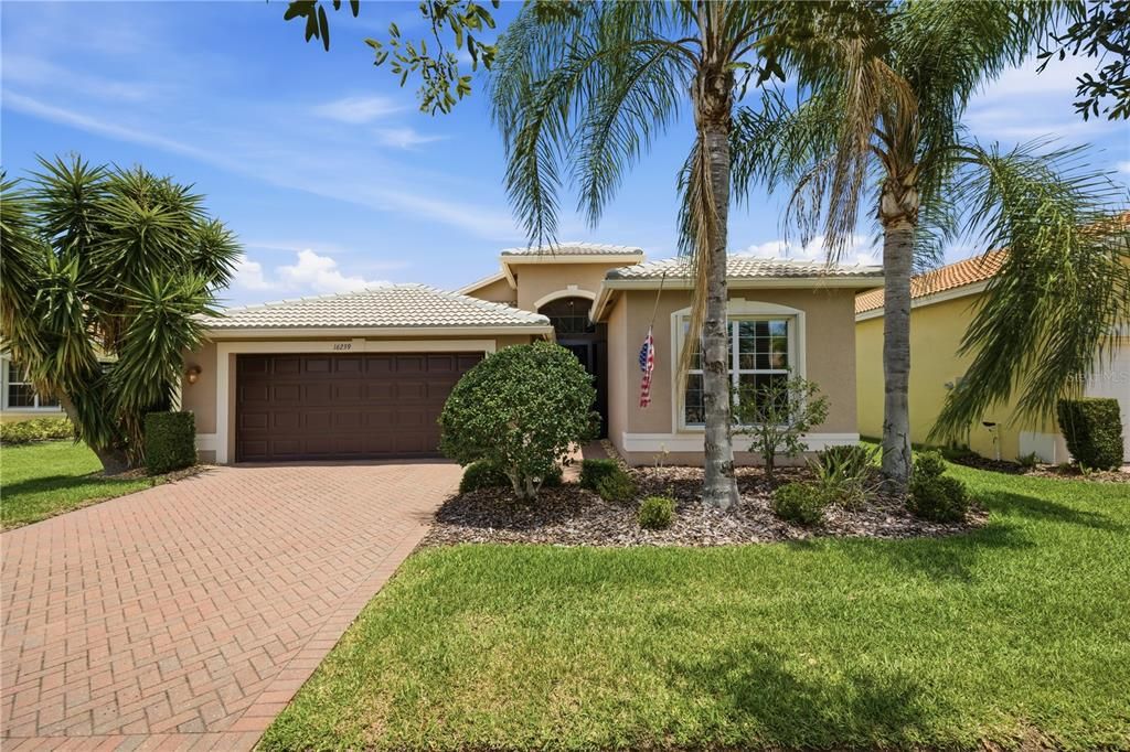 For Sale: $429,950 (3 beds, 2 baths, 2049 Square Feet)