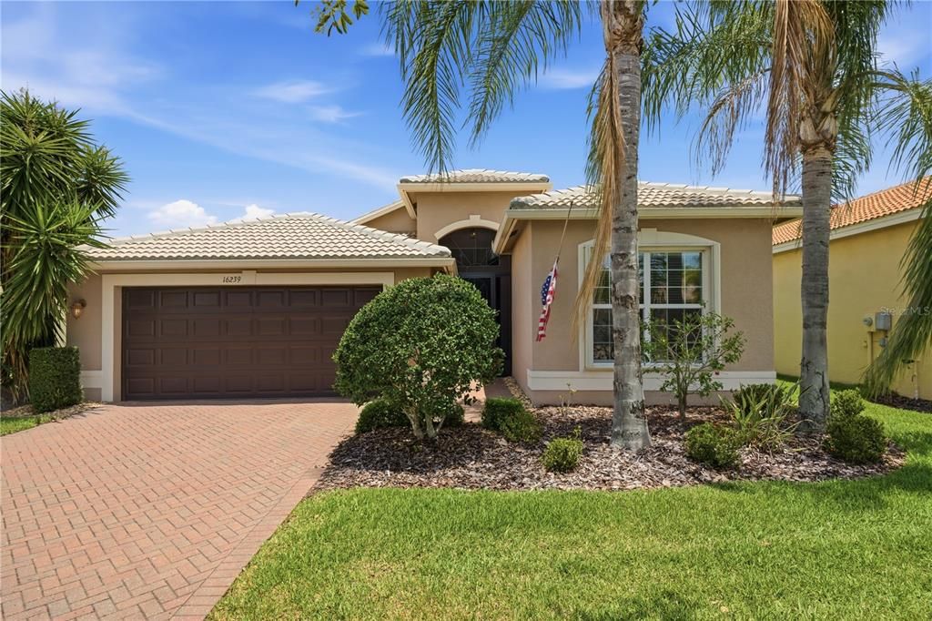 For Sale: $429,950 (3 beds, 2 baths, 2049 Square Feet)