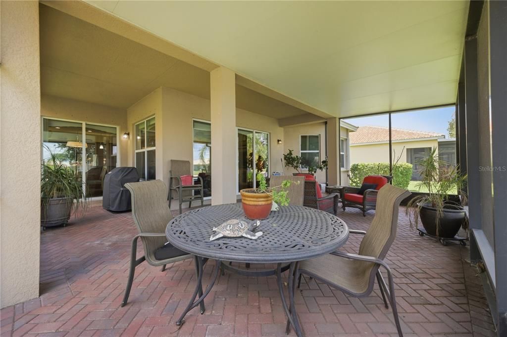 For Sale: $429,950 (3 beds, 2 baths, 2049 Square Feet)