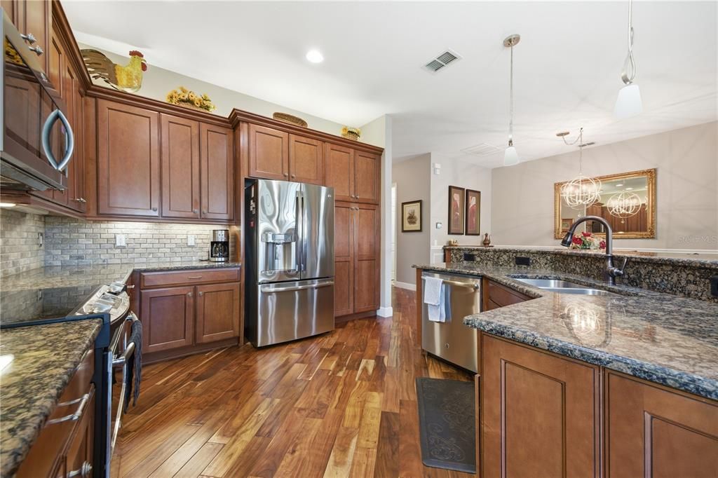 For Sale: $429,950 (3 beds, 2 baths, 2049 Square Feet)