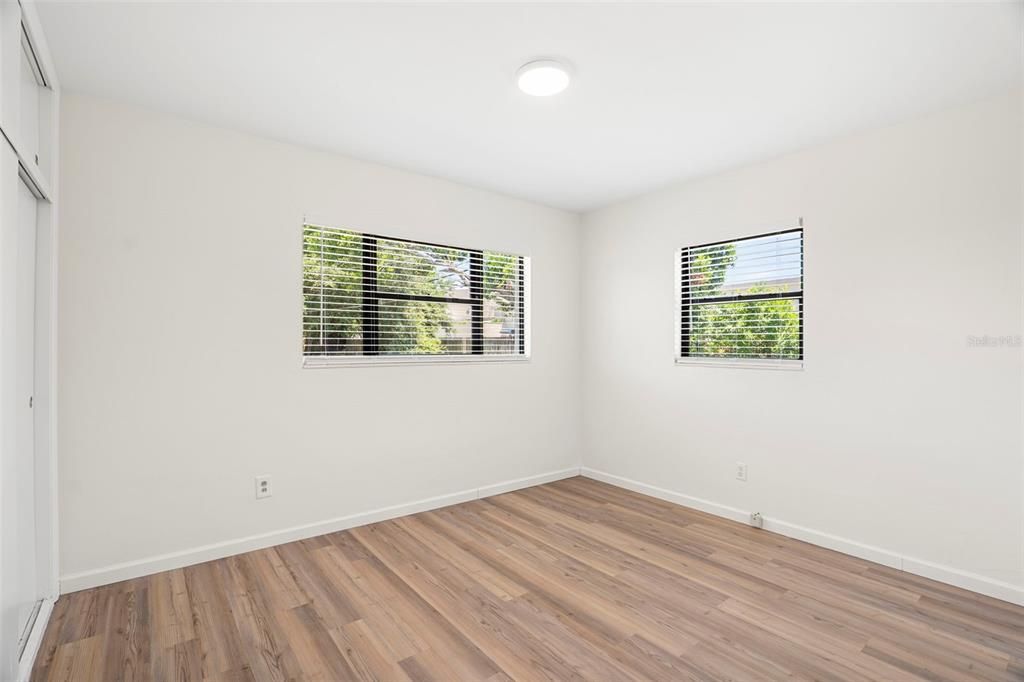 For Sale: $260,000 (3 beds, 1 baths, 900 Square Feet)