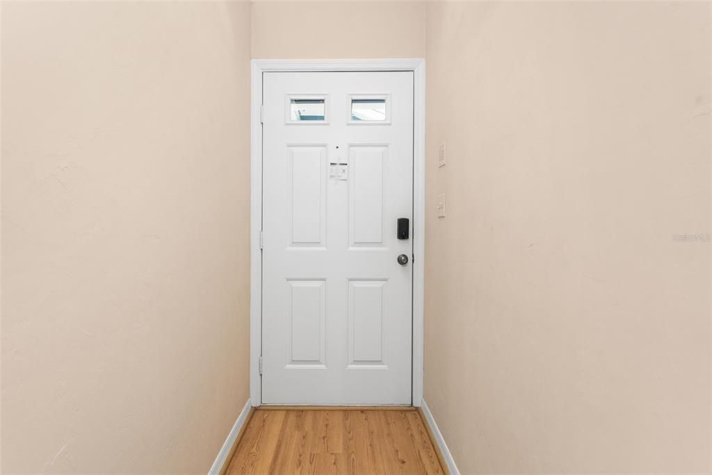 Active With Contract: $219,000 (2 beds, 2 baths, 1420 Square Feet)