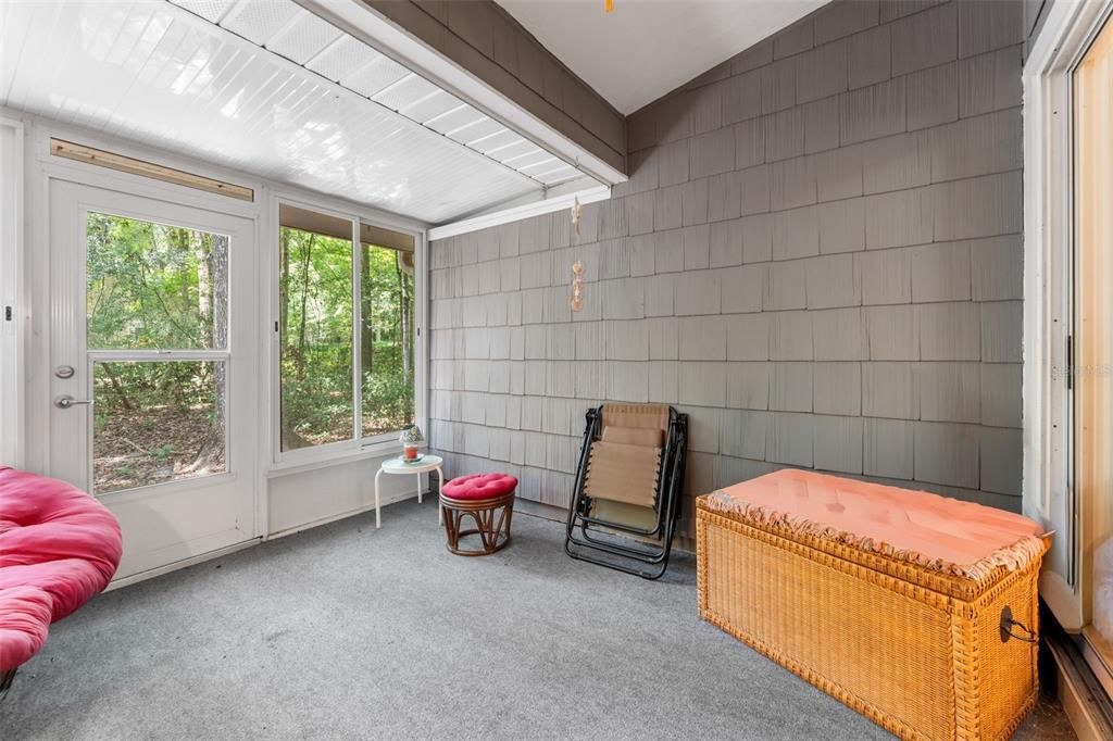 Active With Contract: $219,000 (2 beds, 2 baths, 1420 Square Feet)