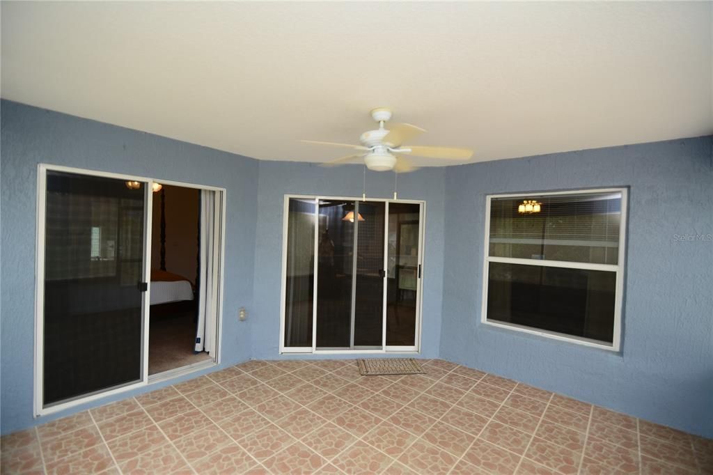 For Rent: $2,300 (3 beds, 2 baths, 1928 Square Feet)