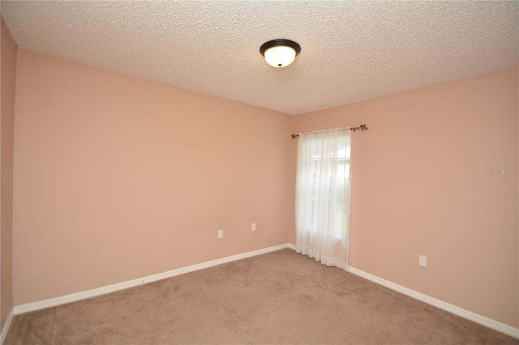 For Rent: $2,300 (3 beds, 2 baths, 1928 Square Feet)