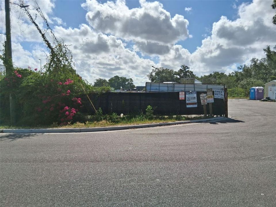 For Sale: $3,500,000 (2.67 acres)