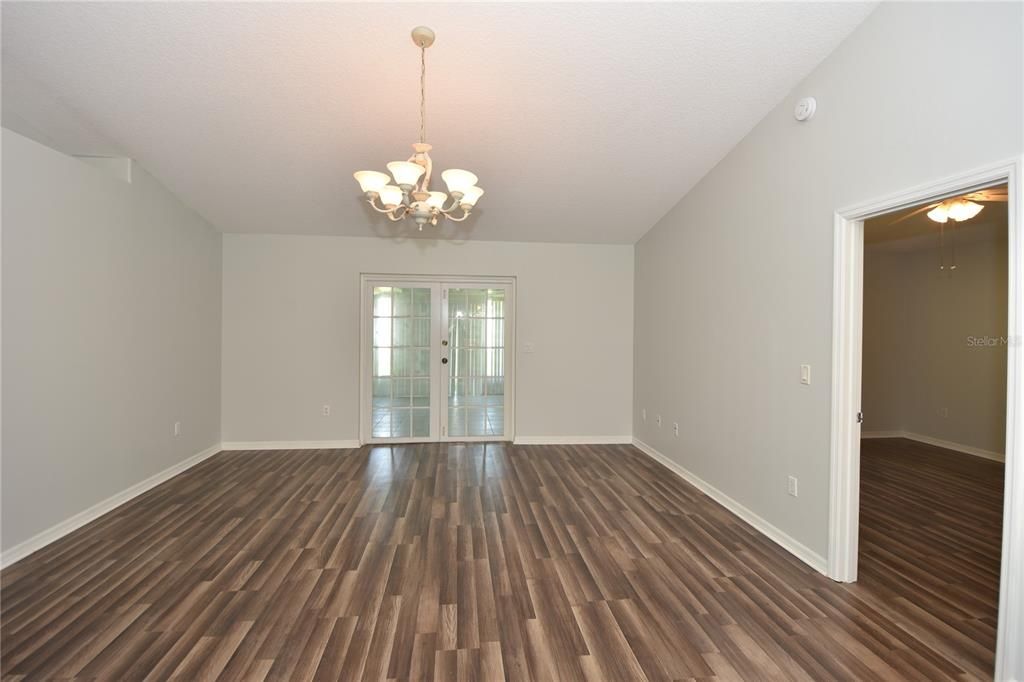 For Rent: $1,875 (3 beds, 2 baths, 1272 Square Feet)
