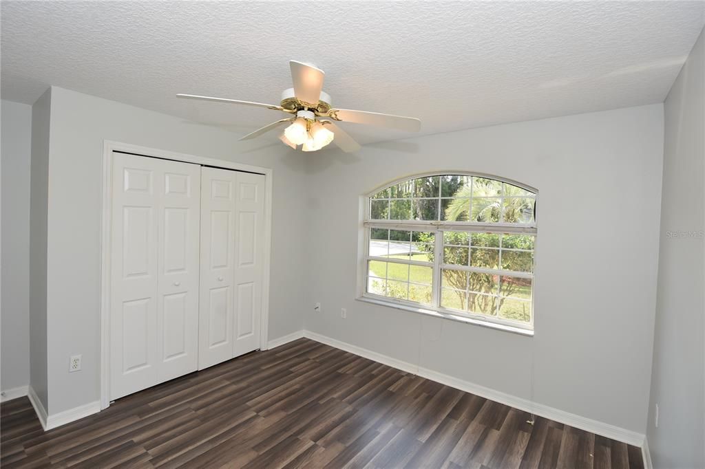 For Rent: $1,875 (3 beds, 2 baths, 1272 Square Feet)