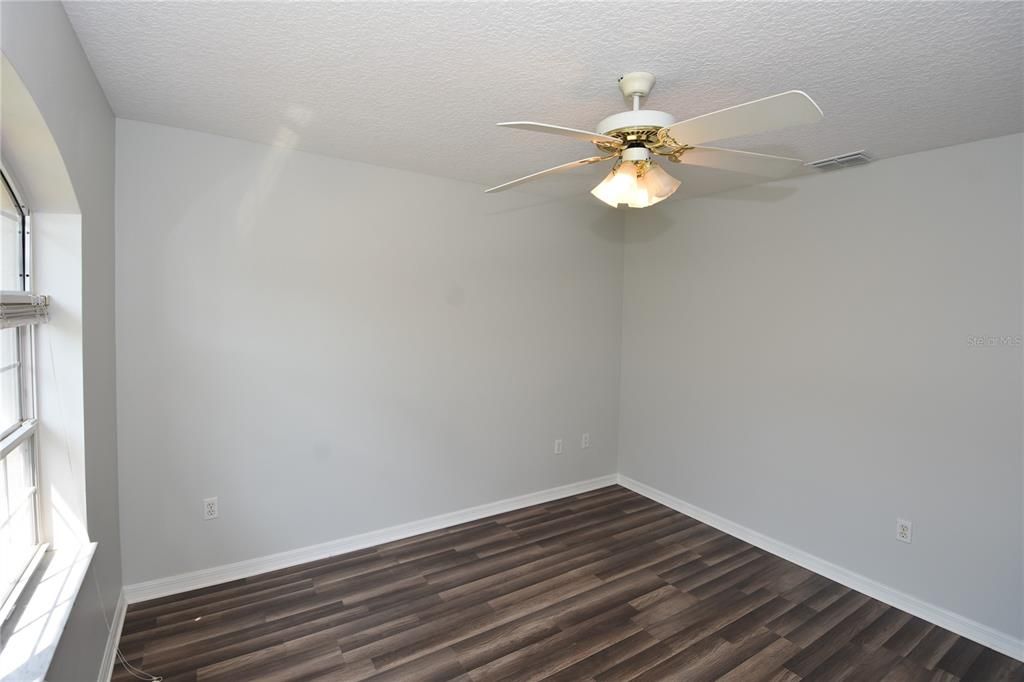 For Rent: $1,875 (3 beds, 2 baths, 1272 Square Feet)