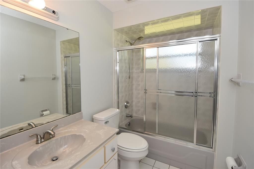 For Rent: $1,875 (3 beds, 2 baths, 1272 Square Feet)