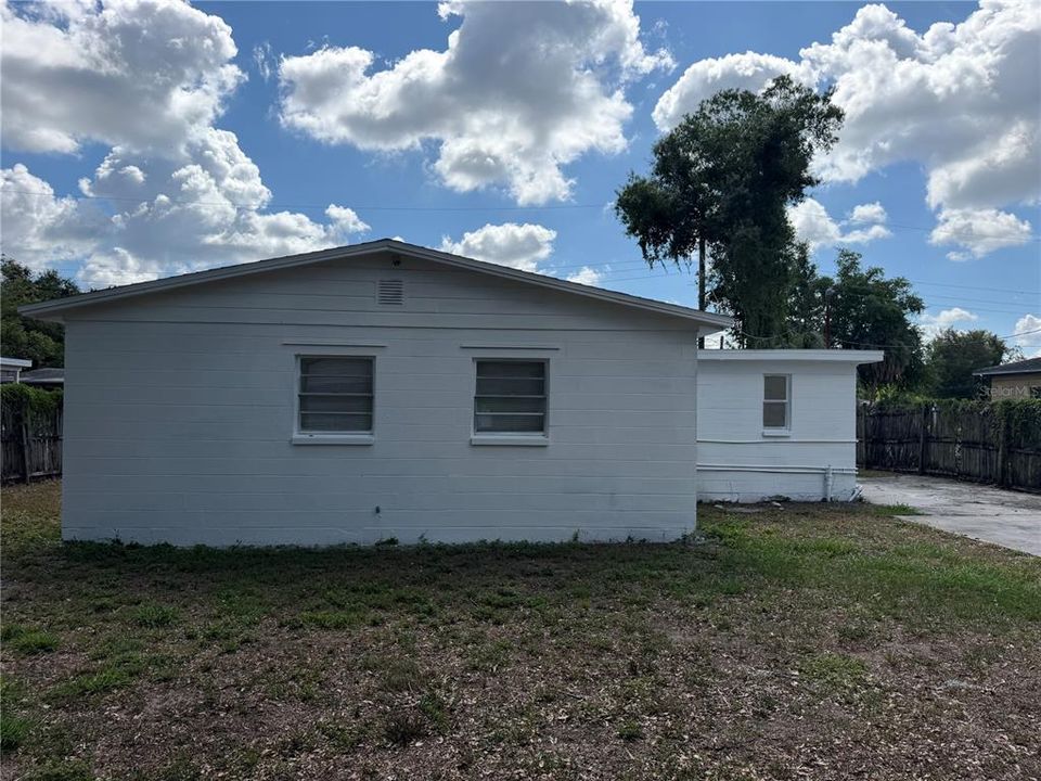 En Venta: $329,900 (4 camas, 2 baños, 1290 Pies cuadrados)