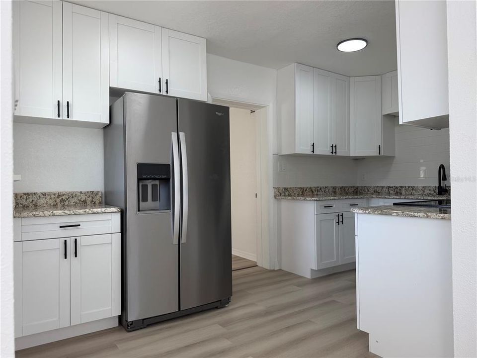 En Venta: $329,900 (4 camas, 2 baños, 1290 Pies cuadrados)