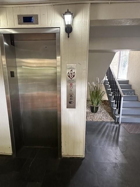 For Sale: $194,500 (1 beds, 1 baths, 650 Square Feet)