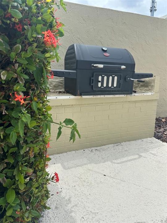 For Sale: $194,500 (1 beds, 1 baths, 650 Square Feet)