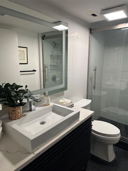 For Sale: $194,500 (1 beds, 1 baths, 650 Square Feet)
