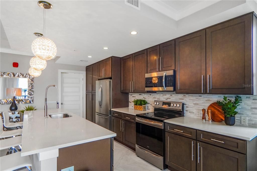 For Rent: $3,750 (3 beds, 3 baths, 1568 Square Feet)