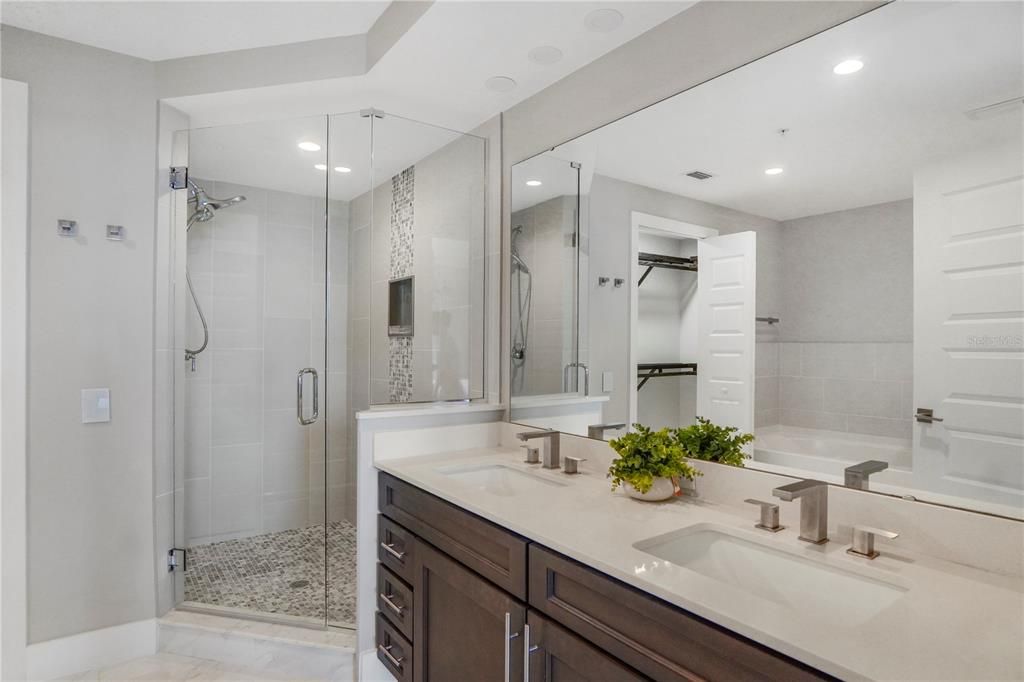 For Rent: $3,750 (3 beds, 3 baths, 1568 Square Feet)