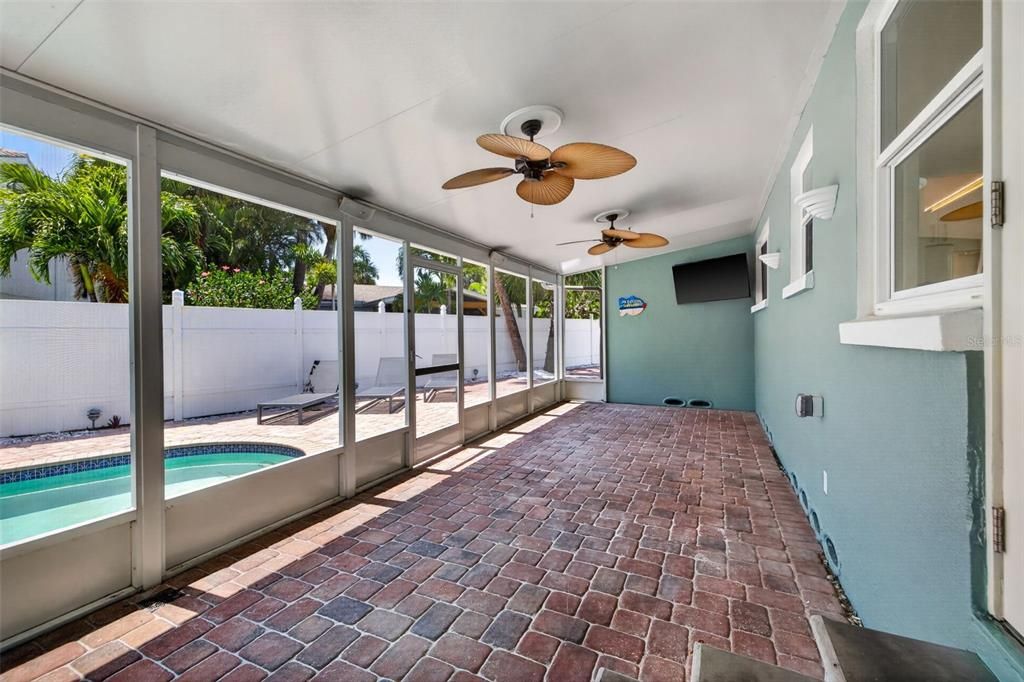 For Sale: $1,150,000 (4 beds, 3 baths, 2192 Square Feet)