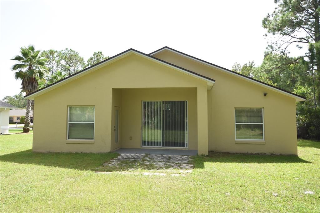For Rent: $1,850 (3 beds, 2 baths, 1355 Square Feet)