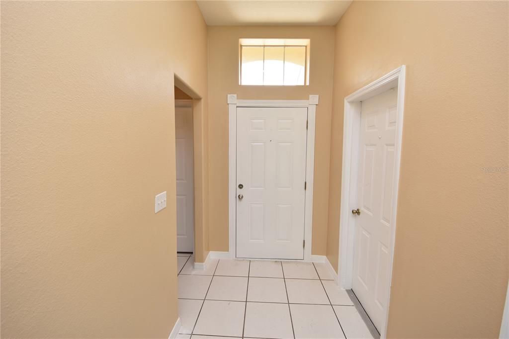 For Rent: $1,850 (3 beds, 2 baths, 1355 Square Feet)