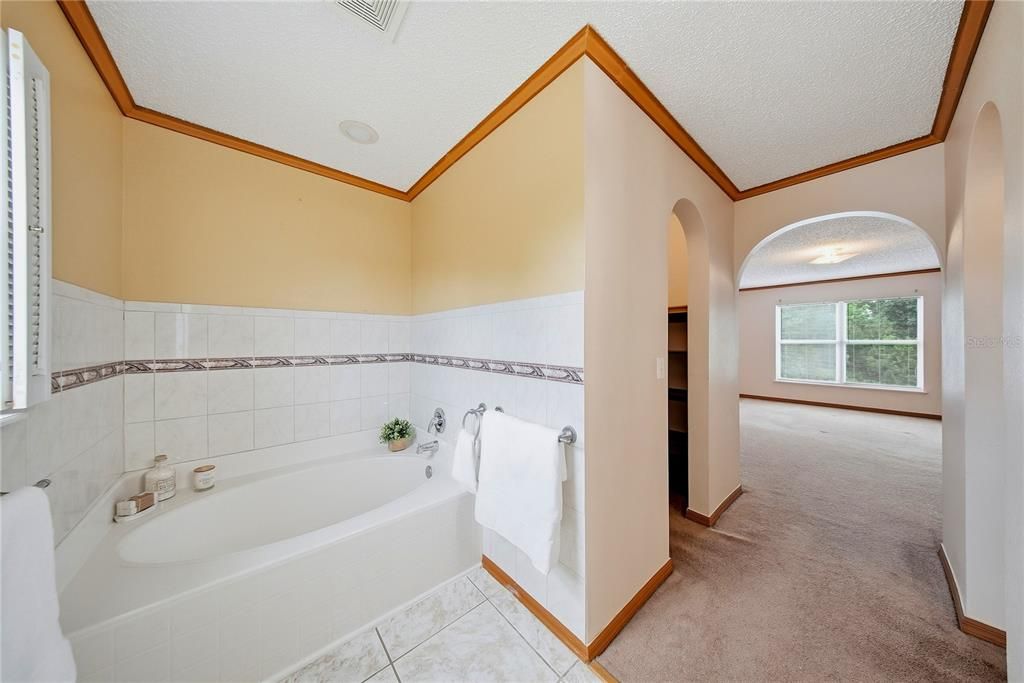 For Sale: $450,000 (4 beds, 2 baths, 2222 Square Feet)