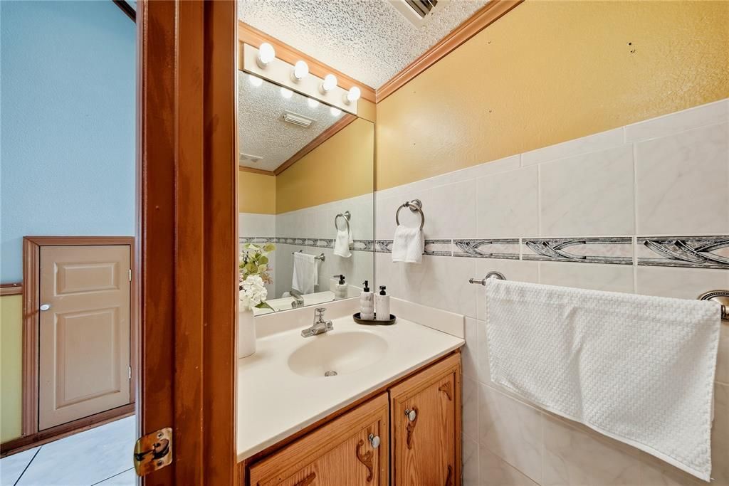 For Sale: $450,000 (4 beds, 2 baths, 2222 Square Feet)