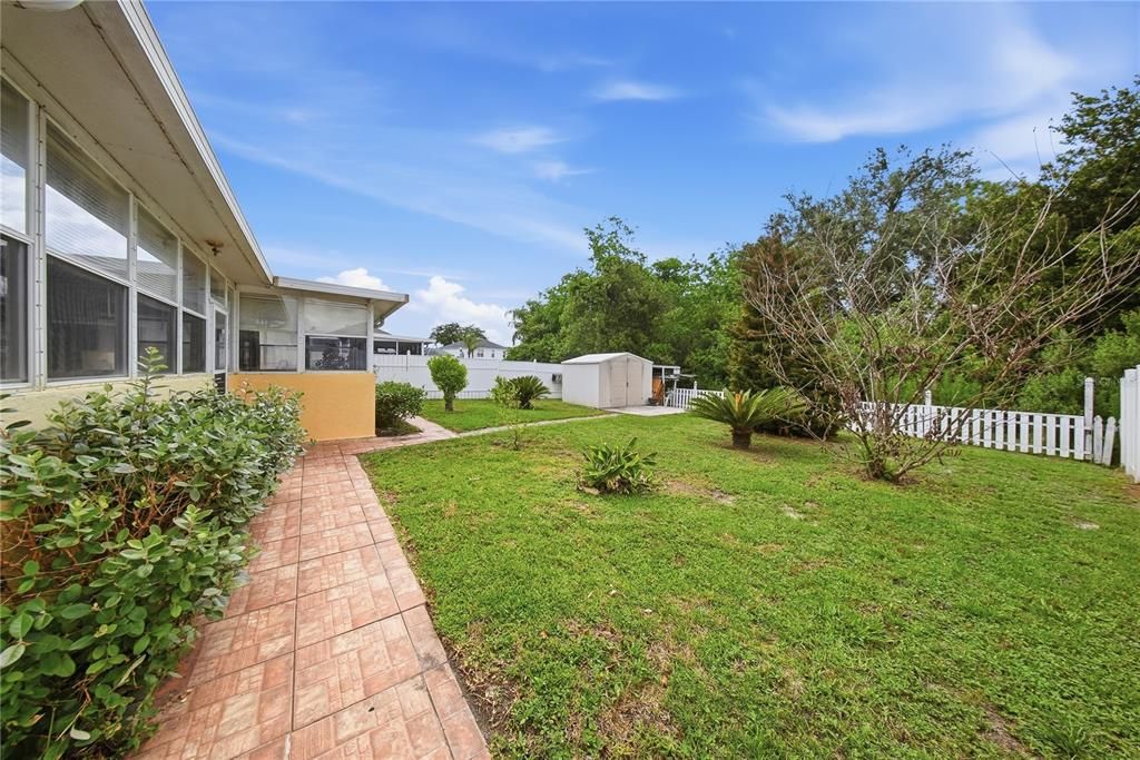 For Sale: $450,000 (4 beds, 2 baths, 2222 Square Feet)