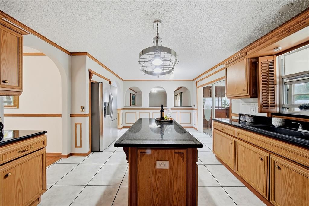 For Sale: $450,000 (4 beds, 2 baths, 2222 Square Feet)
