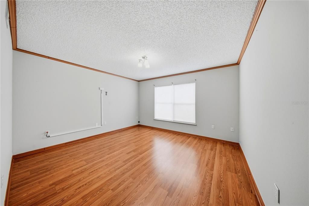 For Sale: $450,000 (4 beds, 2 baths, 2222 Square Feet)