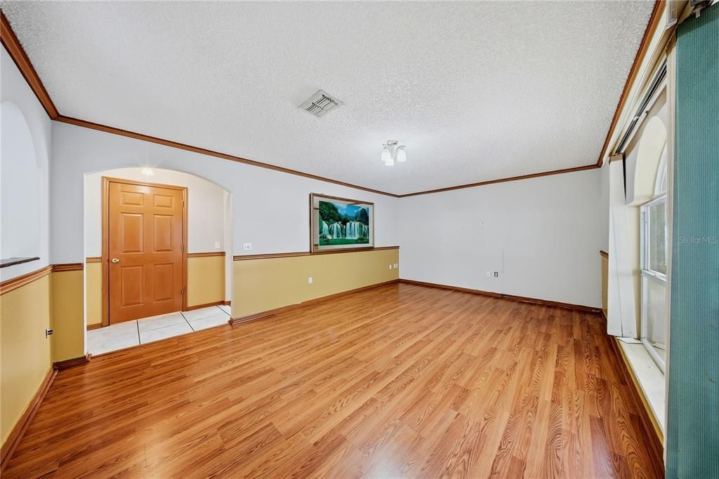 For Sale: $450,000 (4 beds, 2 baths, 2222 Square Feet)