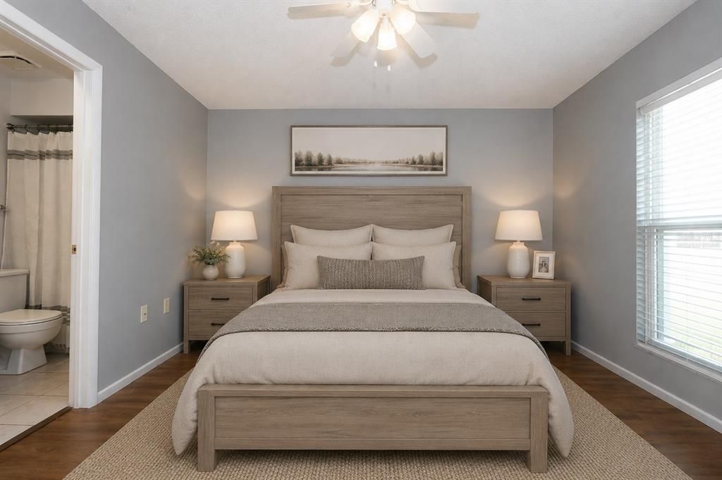 For Sale: $239,000 (2 beds, 2 baths, 934 Square Feet)