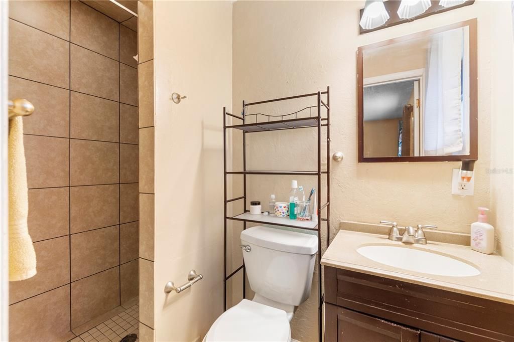 For Sale: $220,000 (3 beds, 2 baths, 1128 Square Feet)