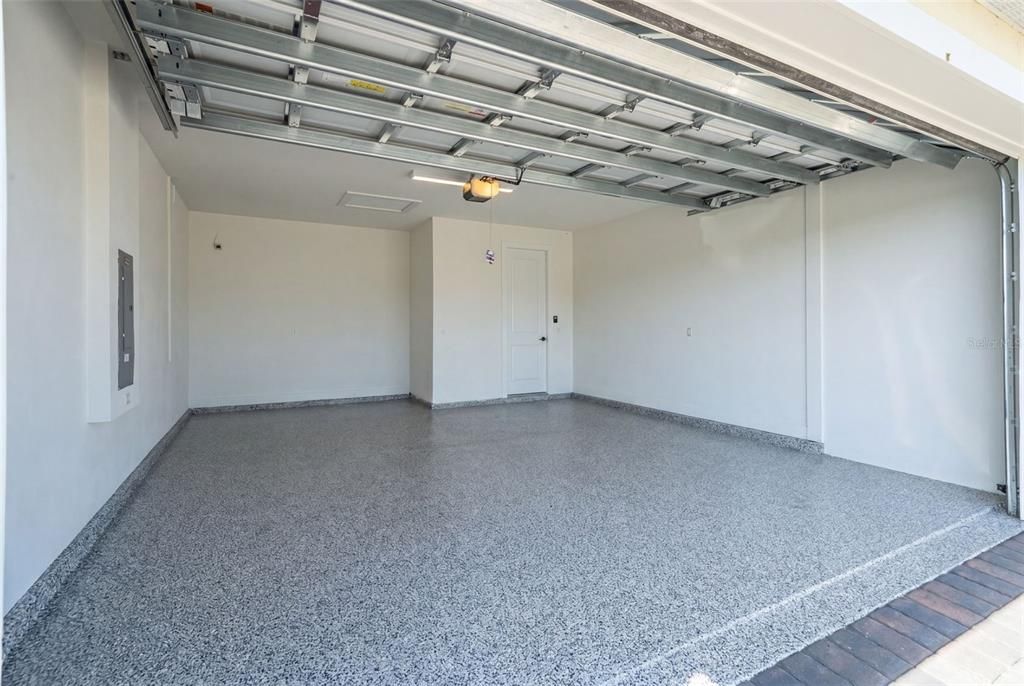 En Venta: $899,000 (4 camas, 3 baños, 2337 Pies cuadrados)