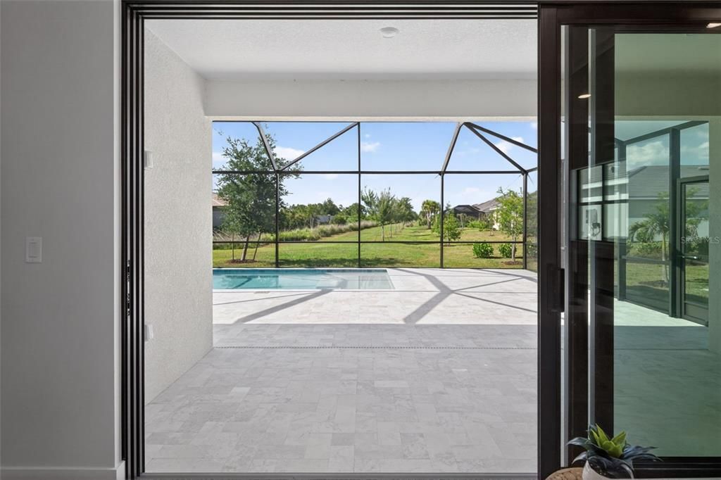 En Venta: $899,000 (4 camas, 3 baños, 2337 Pies cuadrados)
