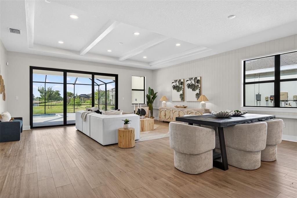 En Venta: $899,000 (4 camas, 3 baños, 2337 Pies cuadrados)