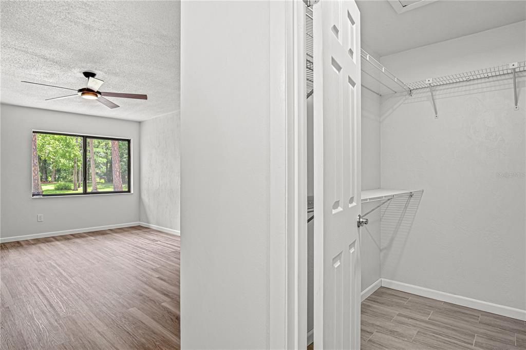 На продажу: $309,000 (2 спален, 2 ванн, 1279 Квадратных фут)