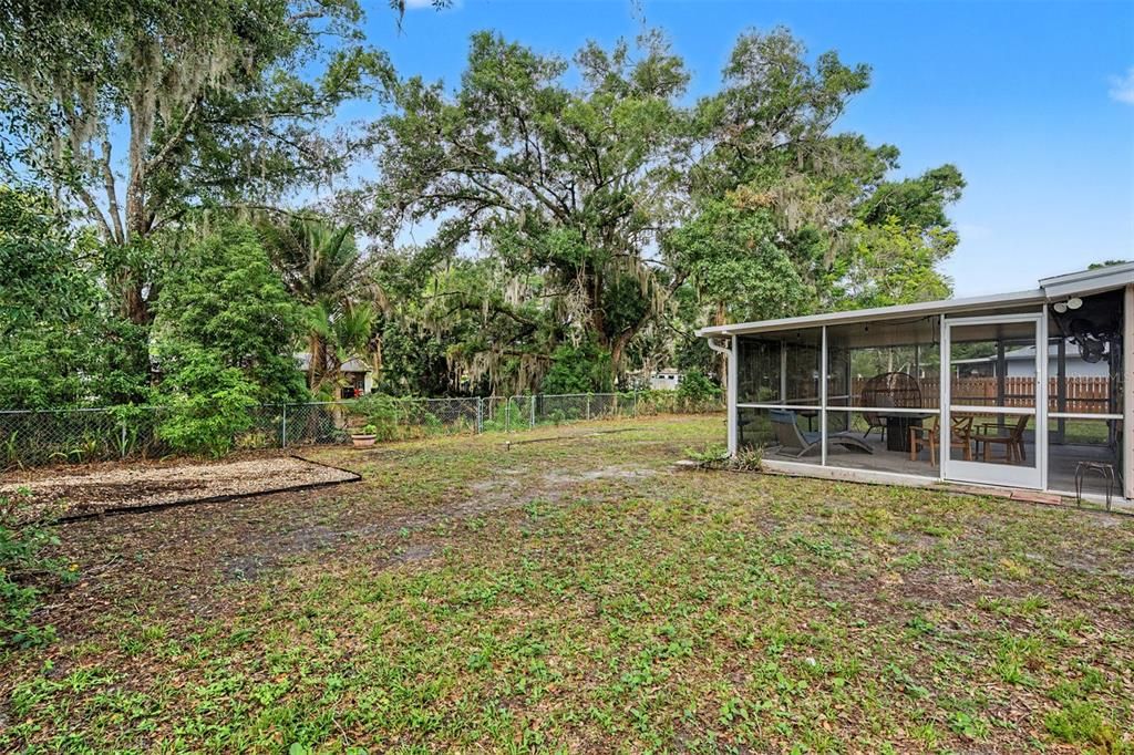 For Sale: $435,000 (3 beds, 2 baths, 1880 Square Feet)