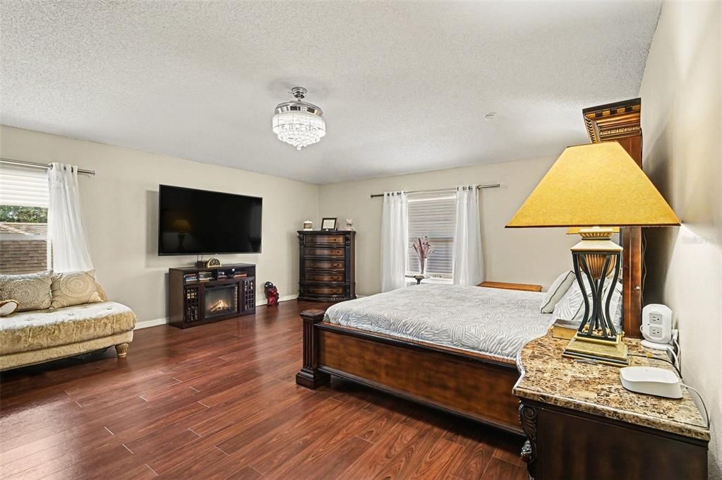 For Sale: $445,000 (4 beds, 3 baths, 3012 Square Feet)