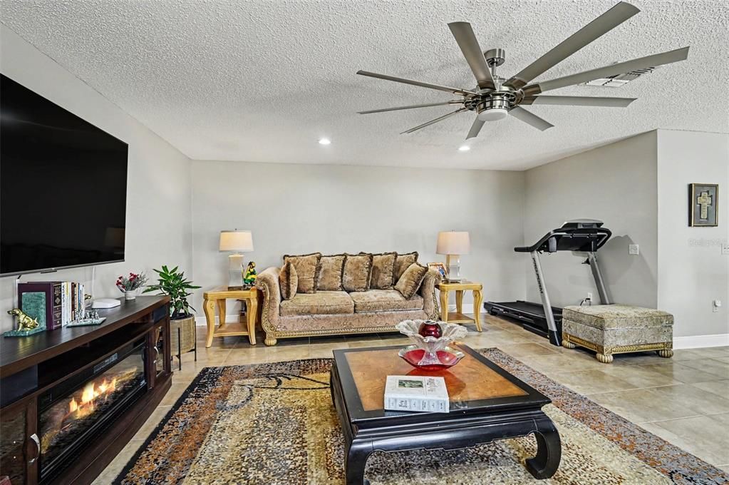 For Sale: $445,000 (4 beds, 3 baths, 3012 Square Feet)