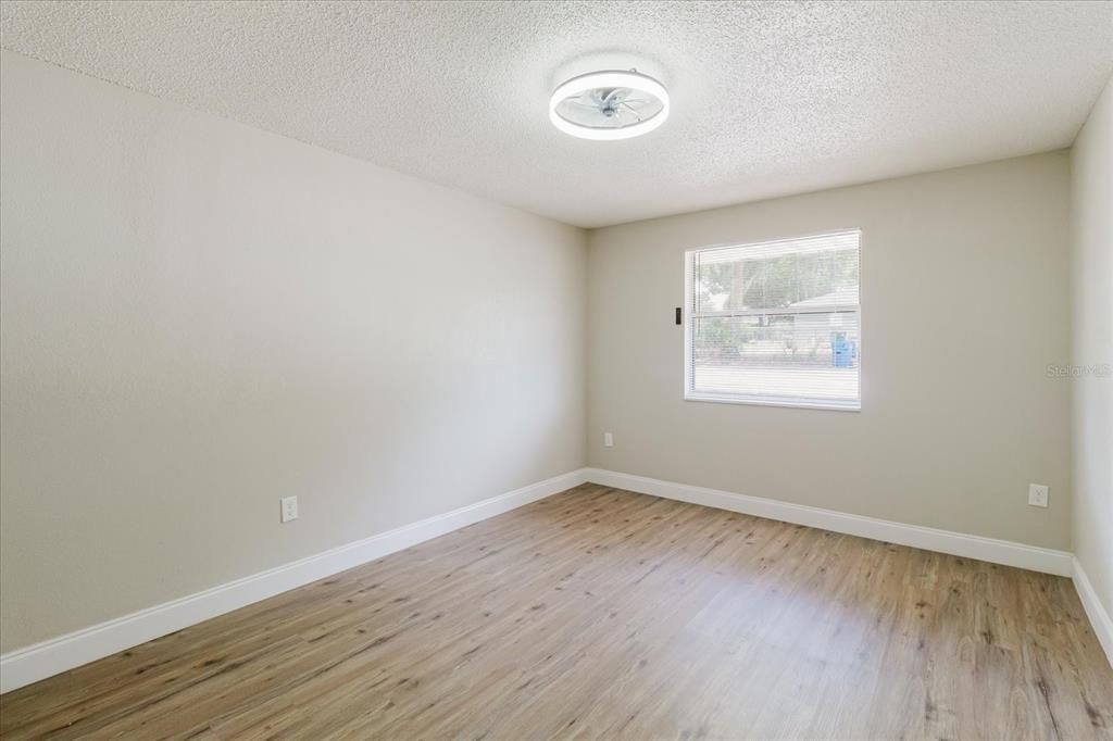 For Rent: $1,700 (3 beds, 2 baths, 2275 Square Feet)