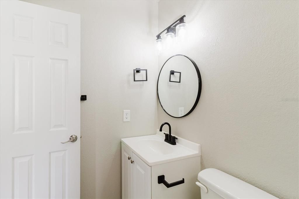 For Rent: $1,700 (3 beds, 2 baths, 2275 Square Feet)