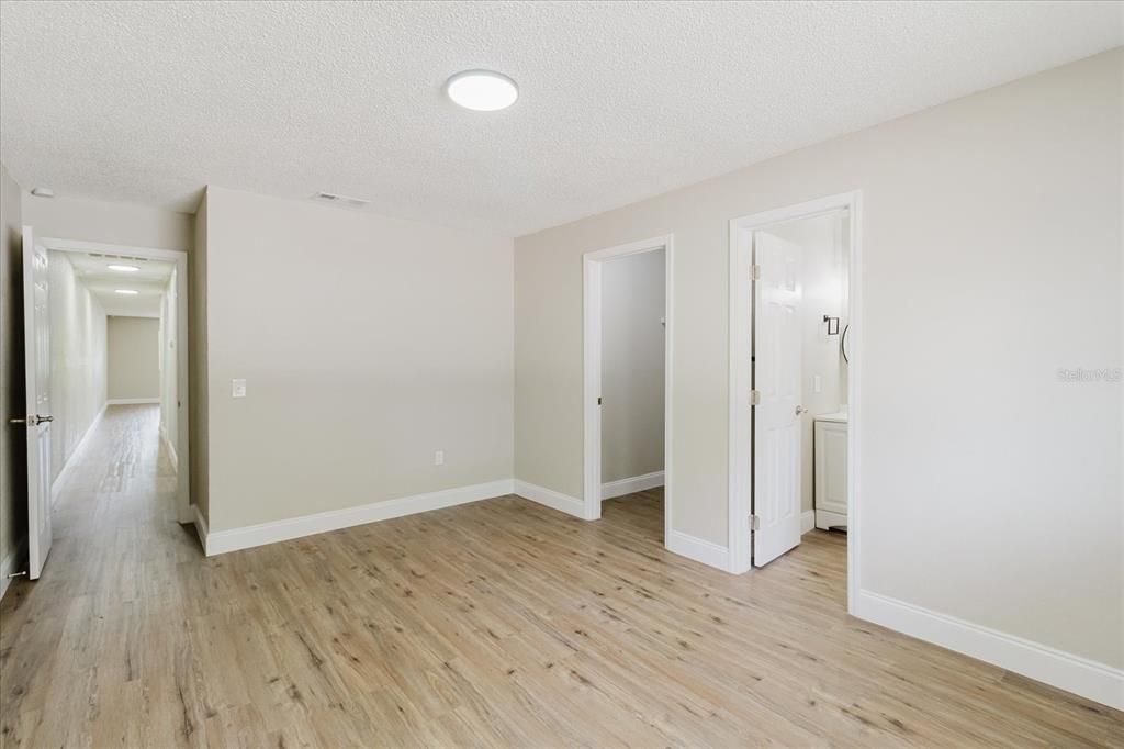 For Rent: $1,700 (3 beds, 2 baths, 2275 Square Feet)