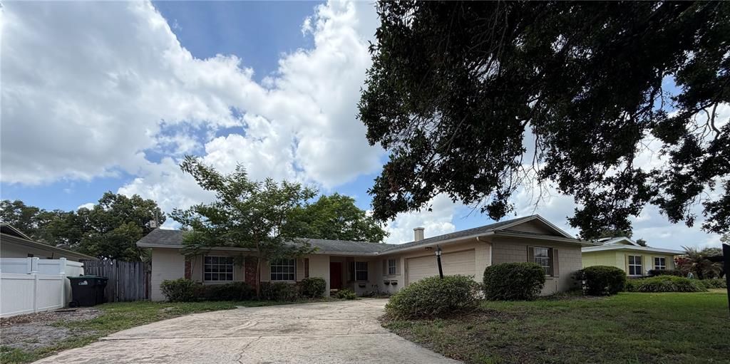 For Rent: $2,500 (3 beds, 2 baths, 1676 Square Feet)