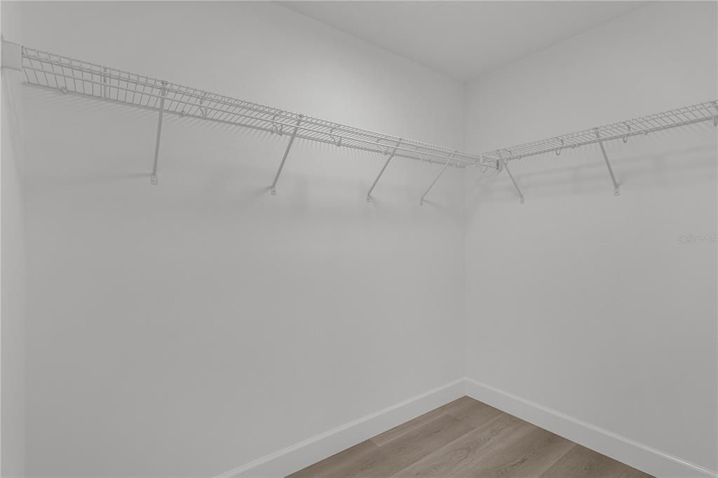 Activo con contrato: $299,000 (3 camas, 2 baños, 1532 Pies cuadrados)