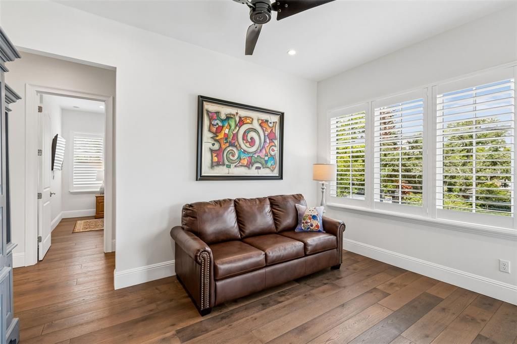 For Sale: $1,995,000 (4 beds, 3 baths, 3696 Square Feet)