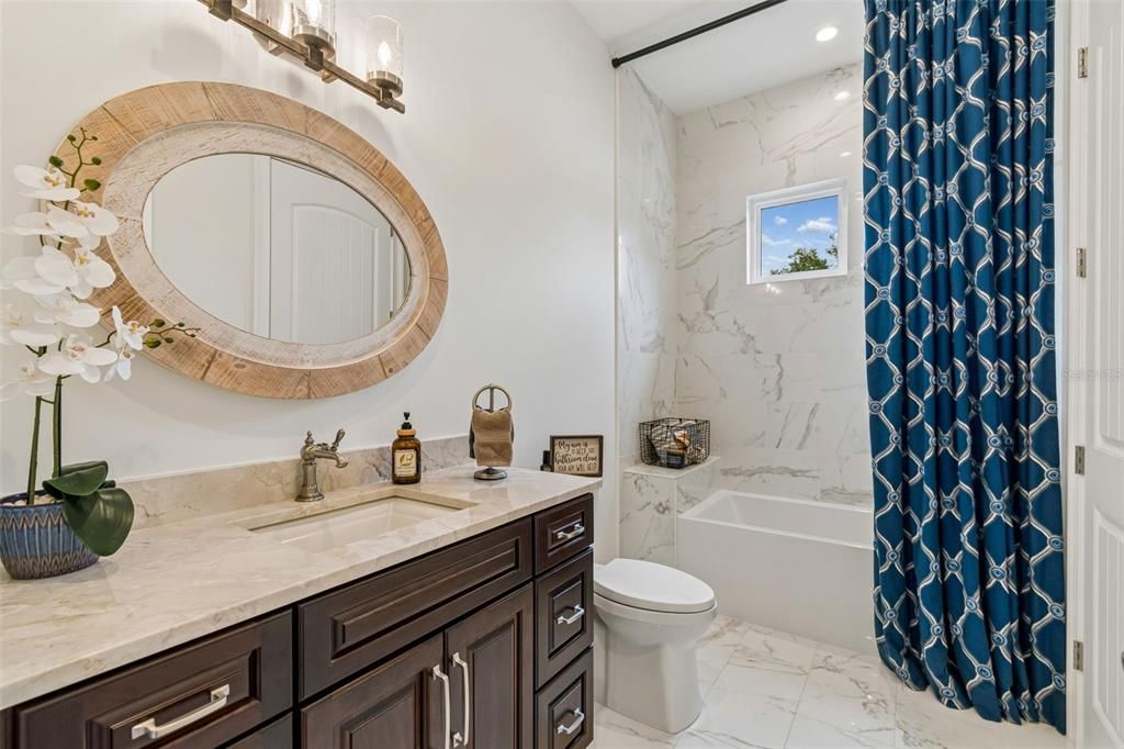 For Sale: $1,995,000 (4 beds, 3 baths, 3696 Square Feet)