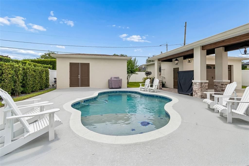 For Sale: $1,995,000 (4 beds, 3 baths, 3696 Square Feet)